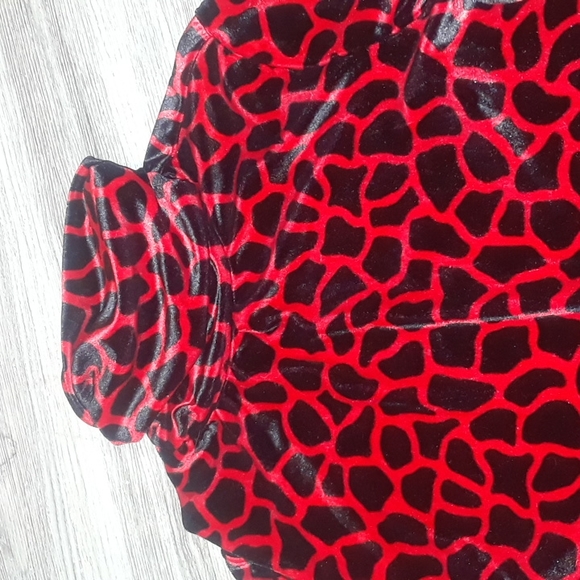 Soft Luxe Velvet Dress in Red and Black Animal Giraffe Print Cowl Neck - Picture 2 of 5